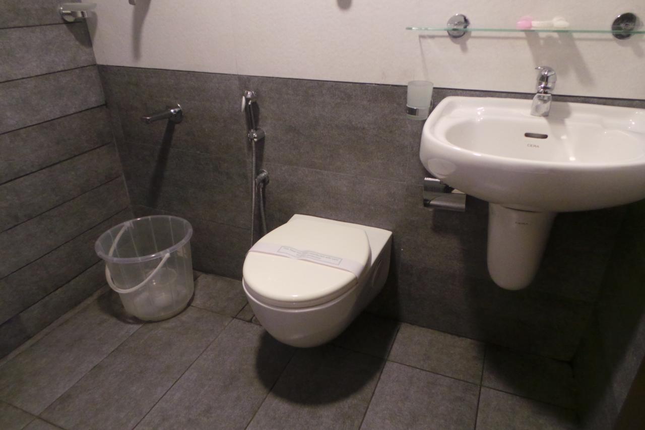 ホテル Saas Residency コージコード エクステリア 写真